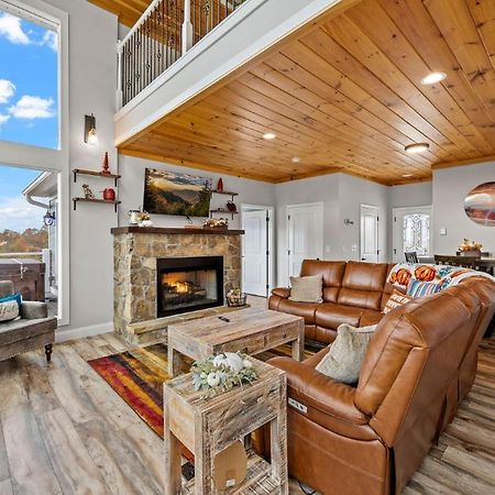 Starline Lodge - New Lux Cabin - Amazing Views, Hot Tub, Grill! Sevierville Exterior photo