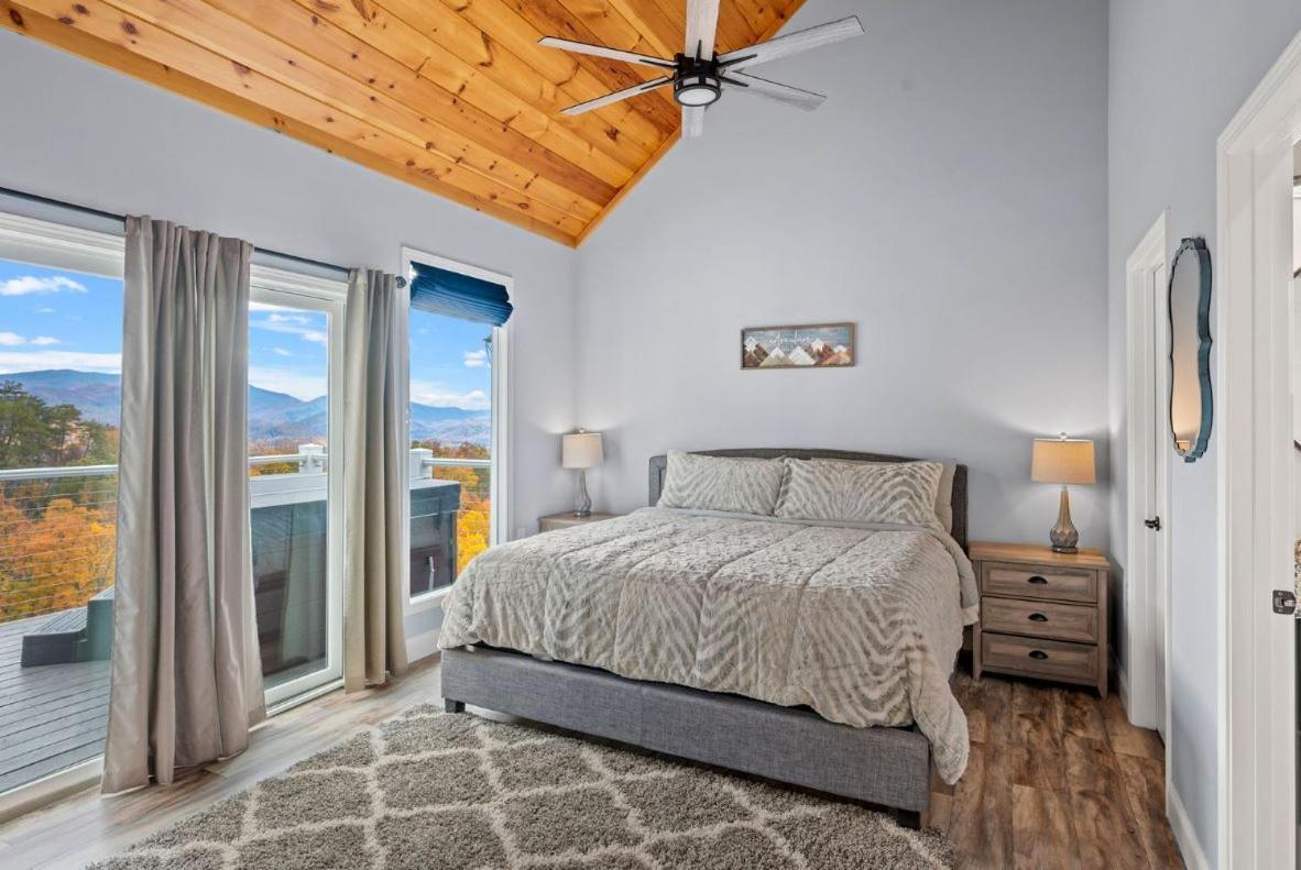 Starline Lodge - New Lux Cabin - Amazing Views, Hot Tub, Grill! Sevierville Exterior photo