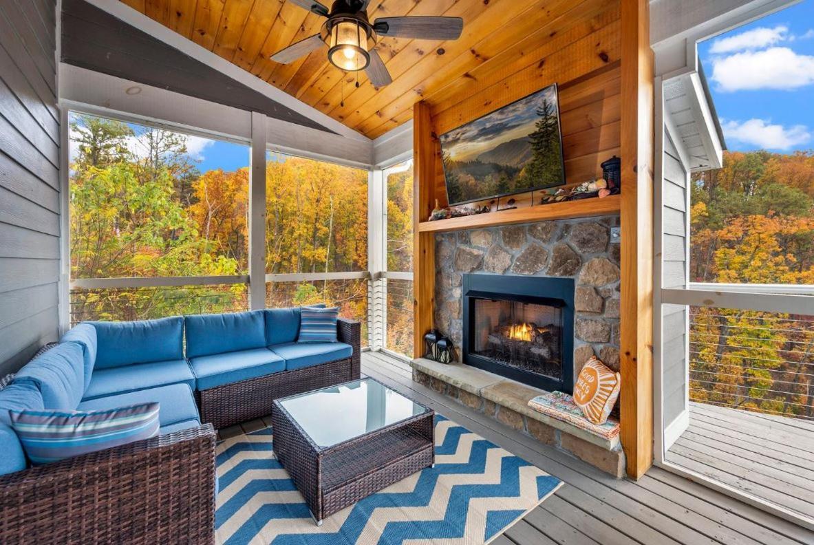 Starline Lodge - New Lux Cabin - Amazing Views, Hot Tub, Grill! Sevierville Exterior photo