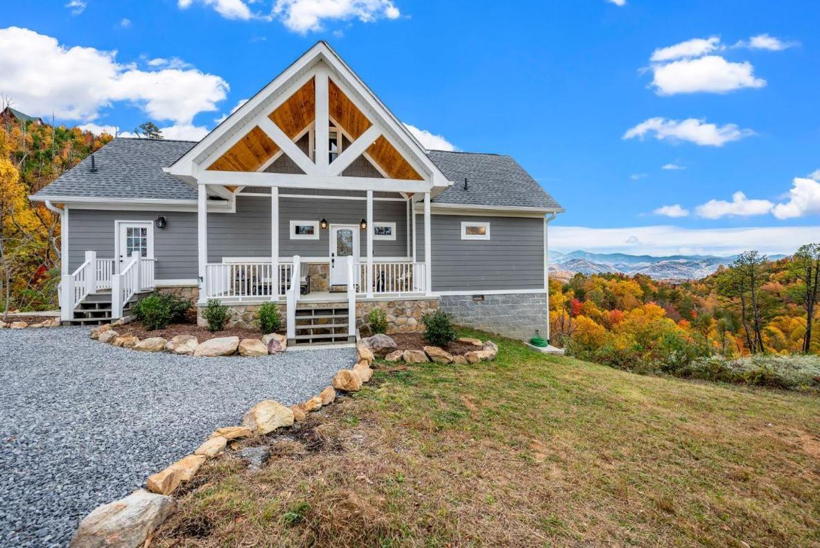 Starline Lodge - New Lux Cabin - Amazing Views, Hot Tub, Grill! Sevierville Exterior photo