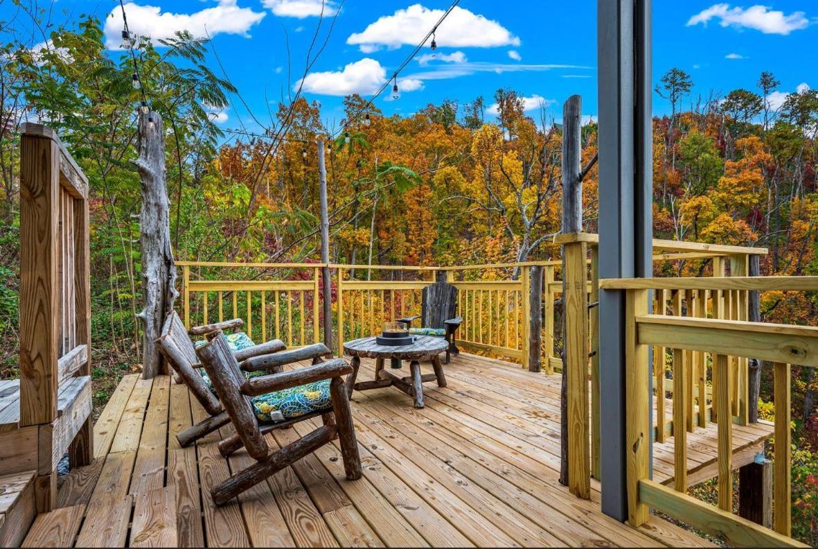 Starline Lodge - New Lux Cabin - Amazing Views, Hot Tub, Grill! Sevierville Exterior photo